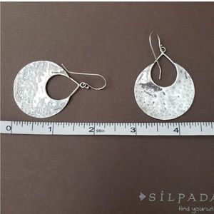 Silpada crescent moon single earring.  Only have one. Lost the other one.